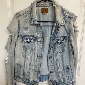 American Eagle distressed jean jacket size M